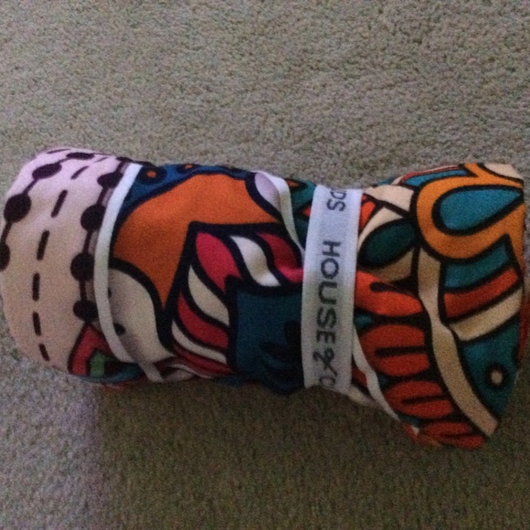 House of Clouds Sand Free Microfiber Beach Towel Colorful Print - Picture 4 of 6